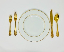 King Arthur Flatware Rental - All Gold