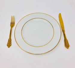 King Arthur Flatware Rental - All Gold