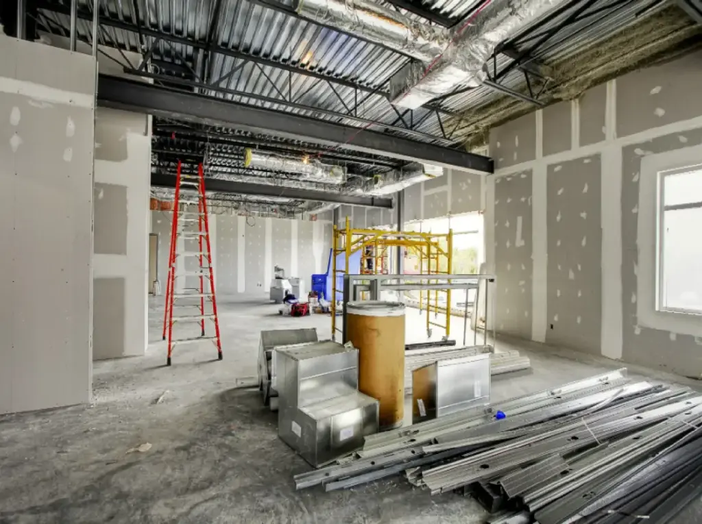 Construction site porta potty rental in Fort Wayne, IN from Summit City Rental